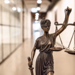 vrouwe justitia, arbeidsrecht, vaststellingsovereenkomst, uitspraak, rechtbank, rechter, billijke vergoeding, goed werkgeverschap